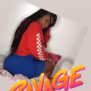 Meet your Posher, Aynn